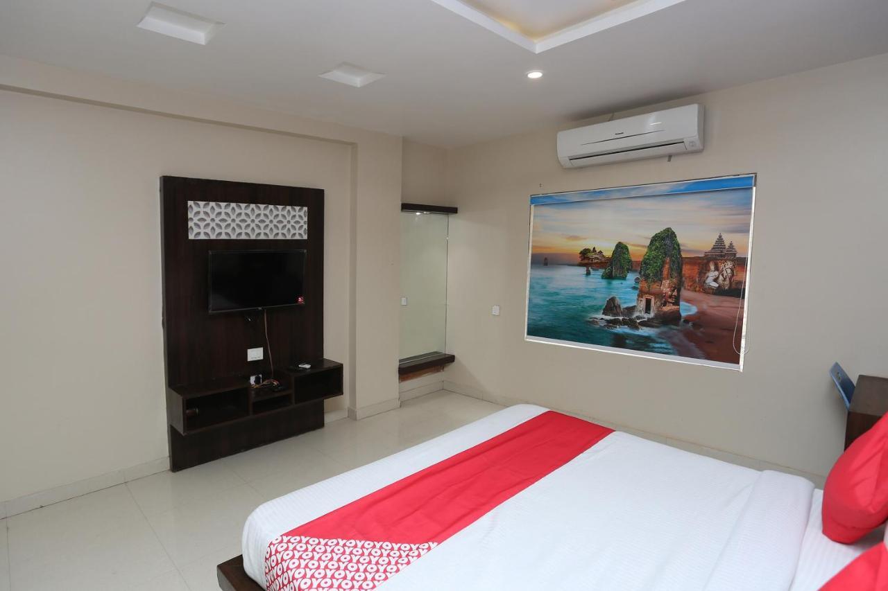 Oyo Flagship 43897 Redstone Hotell Gwalior Exteriör bild