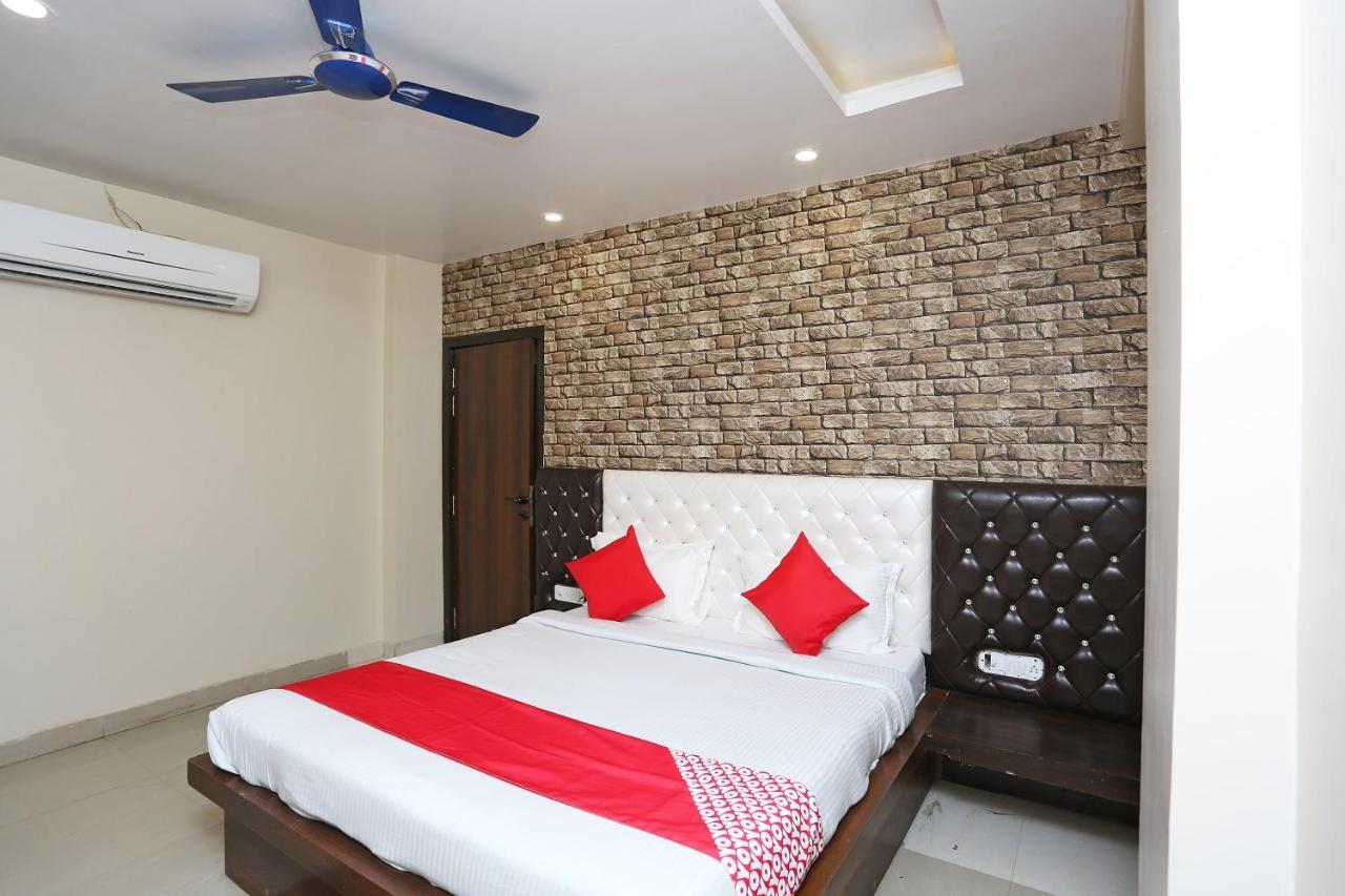 Oyo Flagship 43897 Redstone Hotell Gwalior Exteriör bild